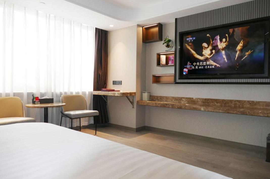 Jinan Yuquan Simpson Hotel Екстер'єр фото