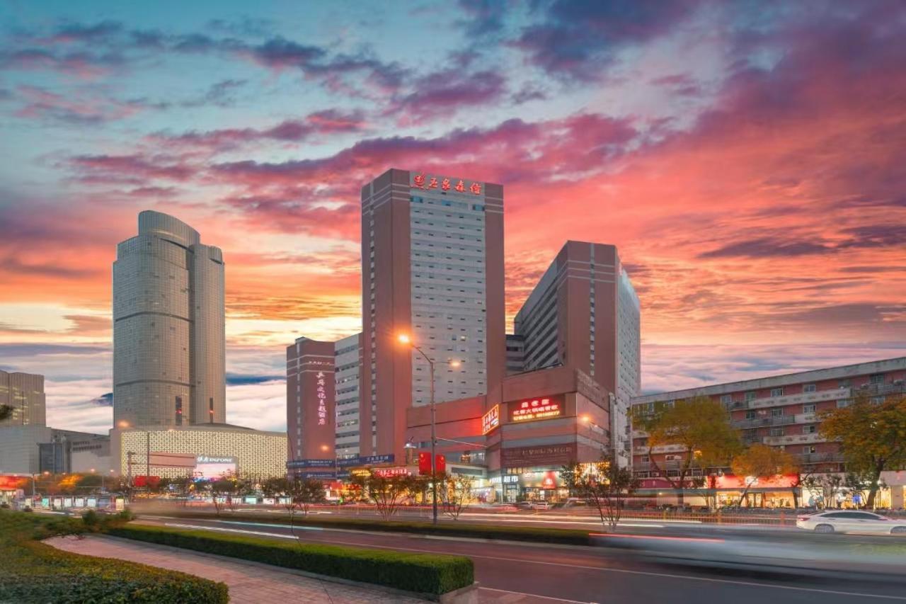 Jinan Yuquan Simpson Hotel Екстер'єр фото