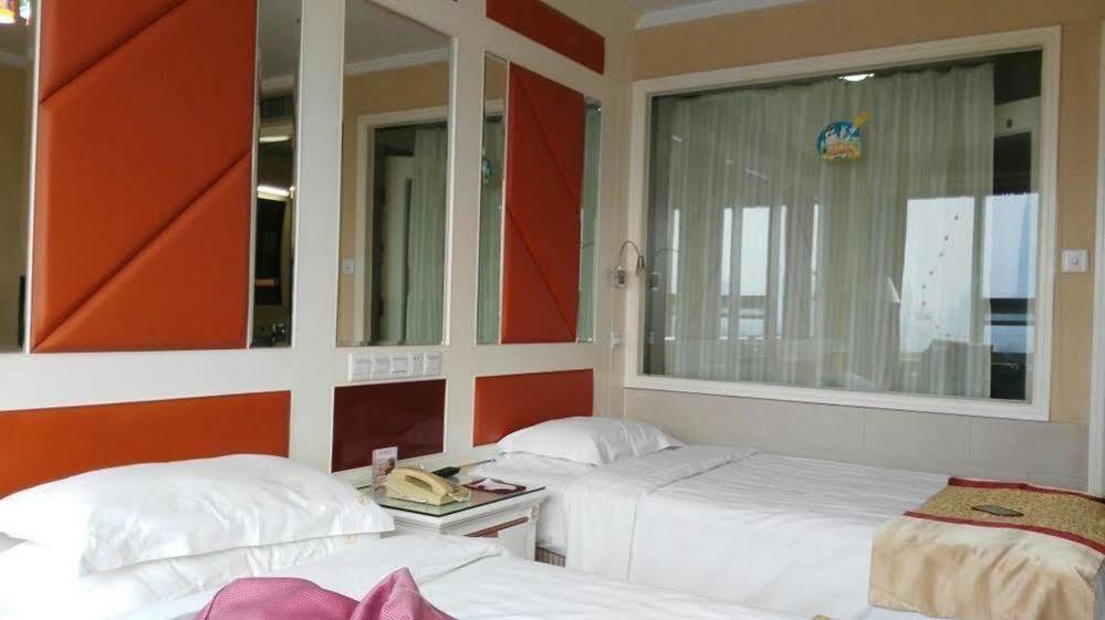 Jinan Yuquan Simpson Hotel Екстер'єр фото